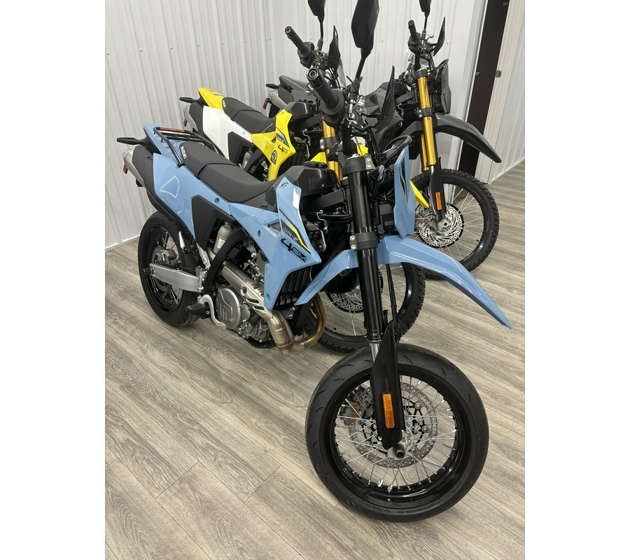 2026 Suzuki DR-Z 4SM+