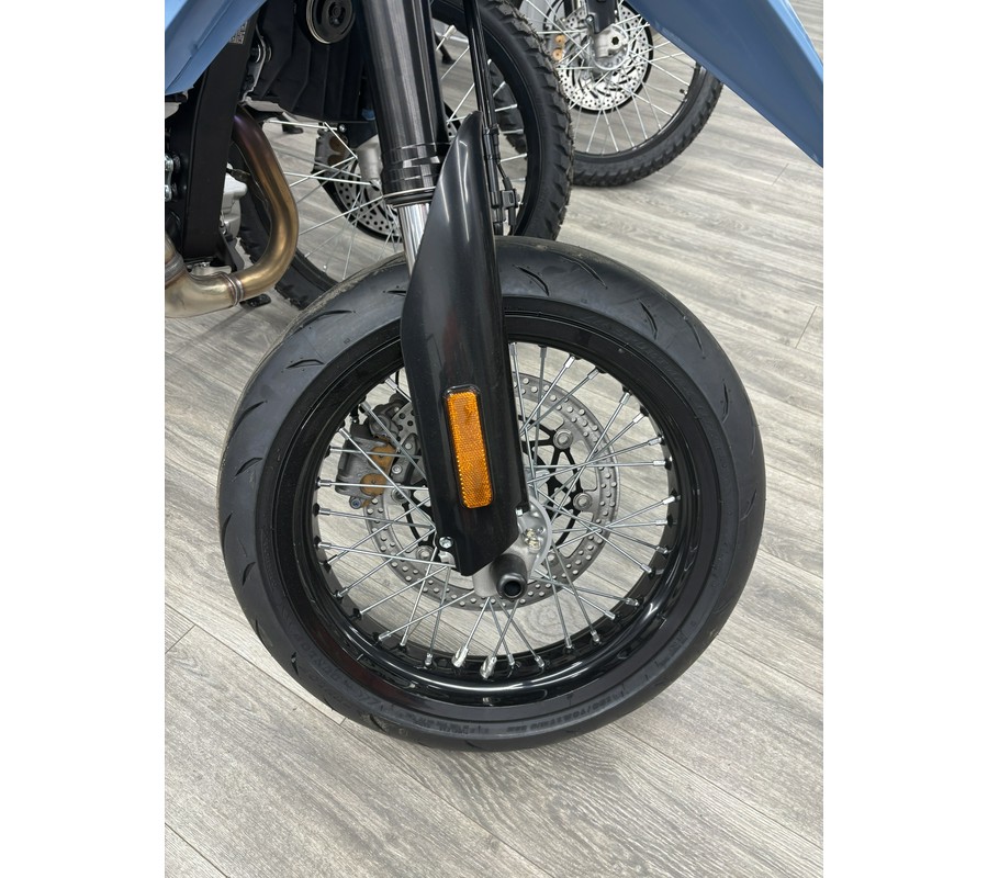 2026 Suzuki DR-Z 4SM+