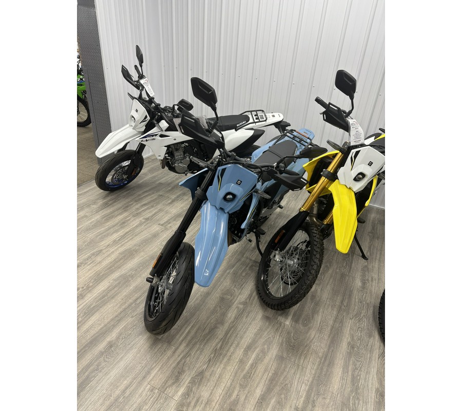 2026 Suzuki DR-Z 4SM+