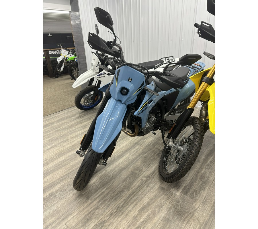 2026 Suzuki DR-Z 4SM+