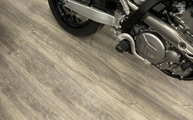 2026 Suzuki DR-Z 4SM+