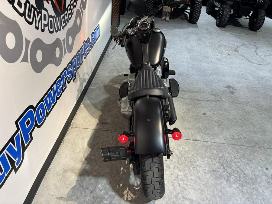 2018 Harley-Davidson® FLSL - Softail® Softail Slim®