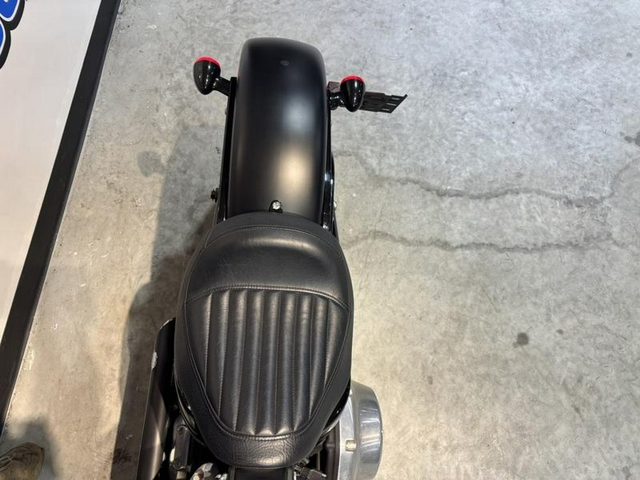 2018 Harley-Davidson® FLSL - Softail® Softail Slim®