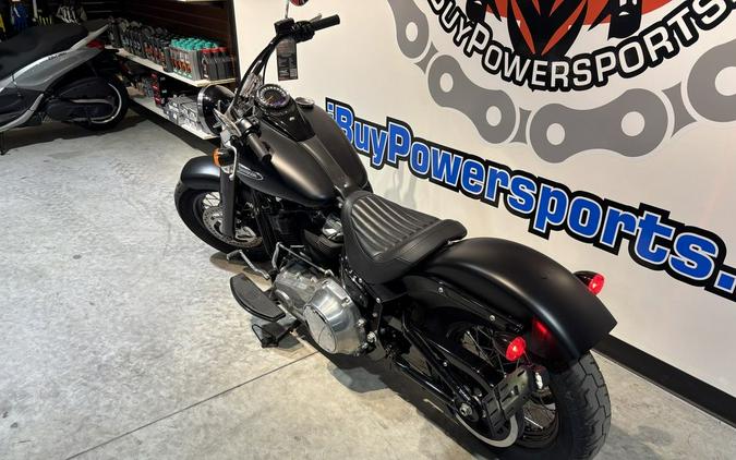 2018 Harley-Davidson® FLSL - Softail® Softail Slim®