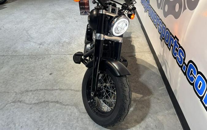 2018 Harley-Davidson® FLSL - Softail® Softail Slim®
