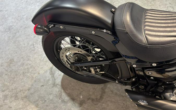 2018 Harley-Davidson® FLSL - Softail® Softail Slim®