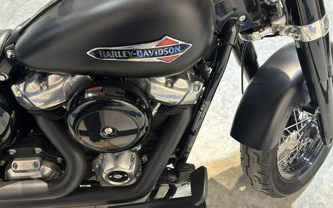 2018 Harley-Davidson® FLSL - Softail® Softail Slim®