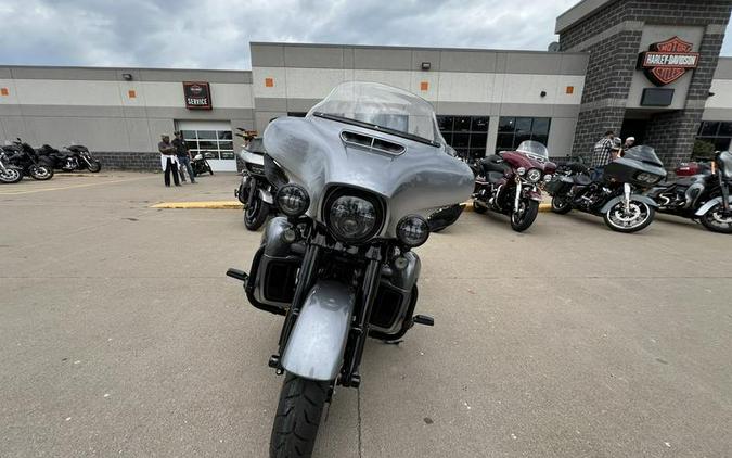 2019 Harley-Davidson® FLHTKSE - CVO™ Limited