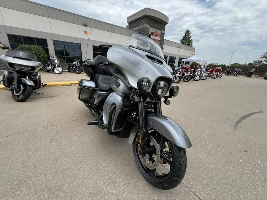 2019 Harley-Davidson® FLHTKSE - CVO™ Limited