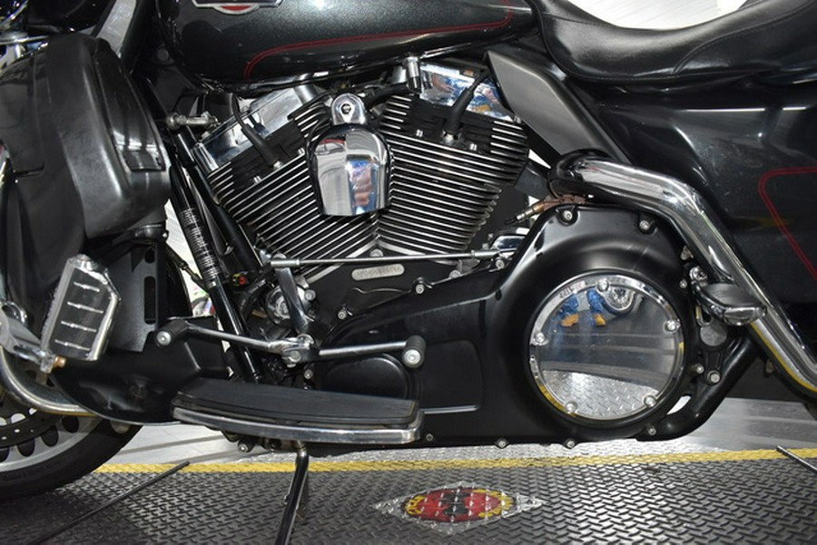 2009 Harley-Davidson Touring FLHTCU - Ultra Classic Electra Glide
