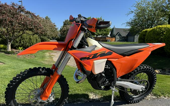 2025 KTM 125 XC