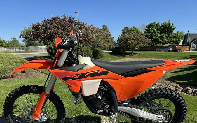 2025 KTM 125 XC