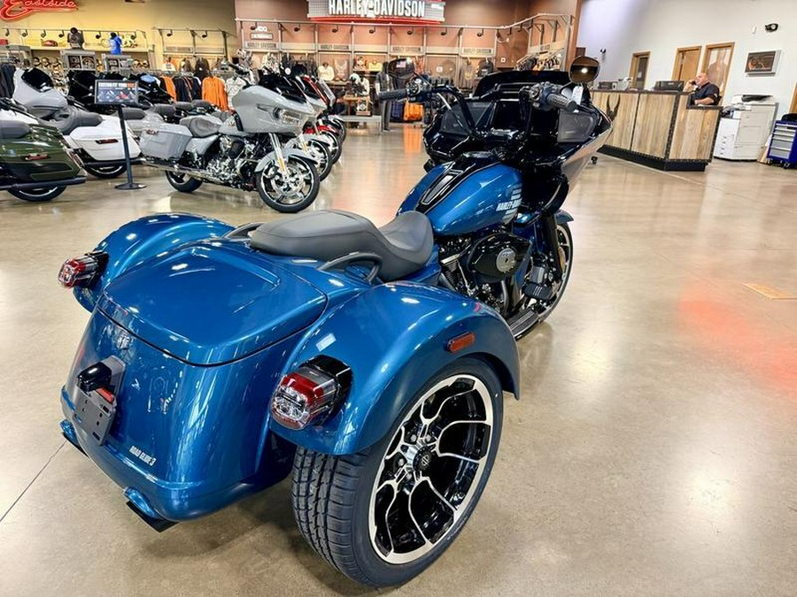 FLTRT 2026 Road Glide 3