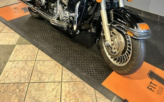 2010 Harley-Davidson FLHTCU - Ultra Classic Electra Glide