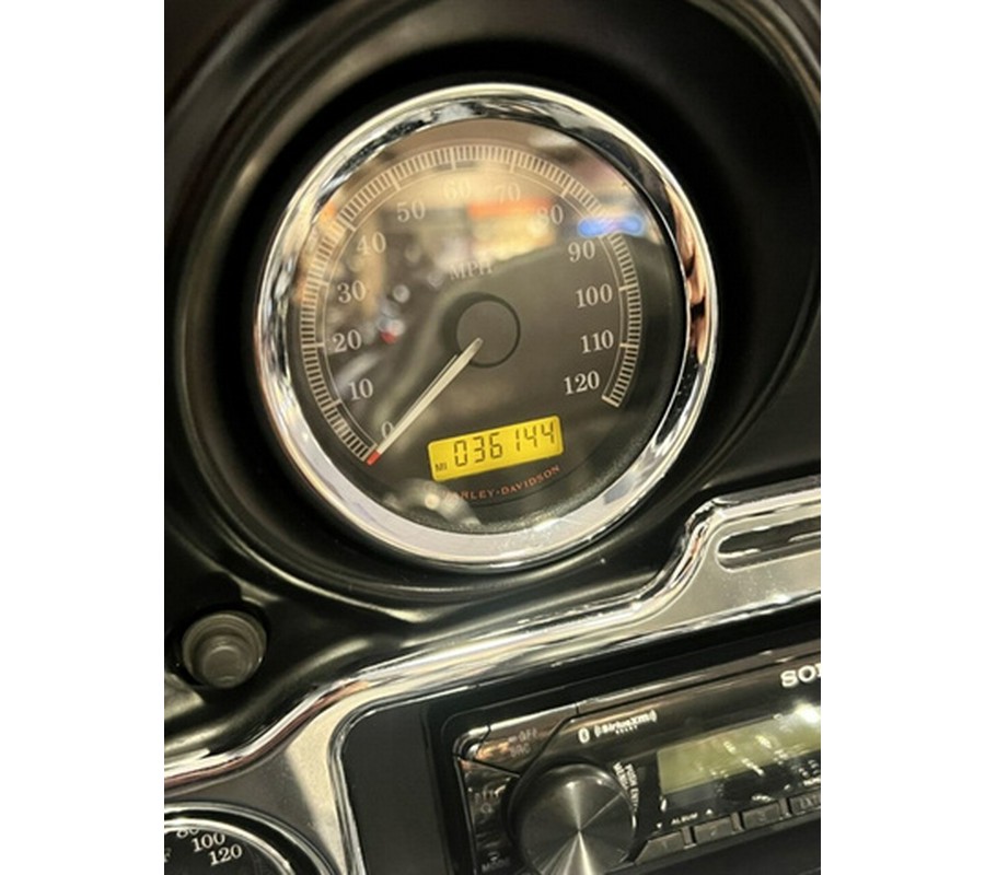 2010 Harley-Davidson FLHTCU - Ultra Classic Electra Glide