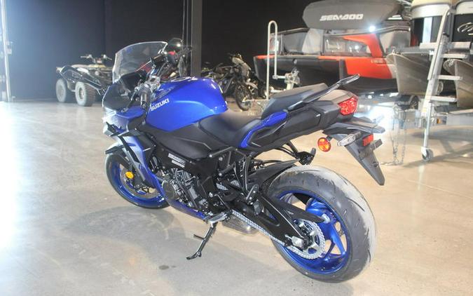 2026 Suzuki GSX-S1000GT+