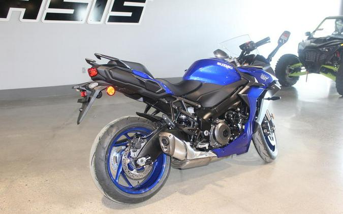 2026 Suzuki GSX-S1000GT+