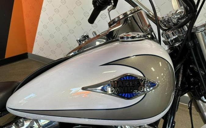 2009 Harley-Davidson® FLSTC - Heritage Softail Classic