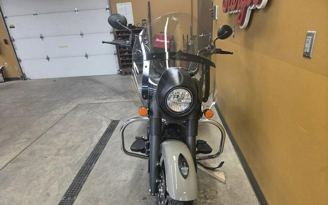 2022 Indian Springfield Dark Horse Quartz Gray
