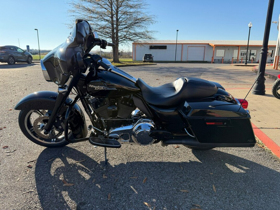 2009 Harley-Davidson® Street Glide® Black