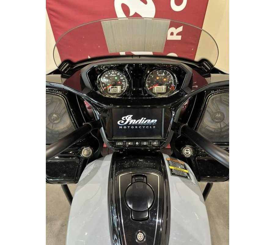 2024 Indian Motorcycle® Challenger® Dark Horse® Icon Storm Gray