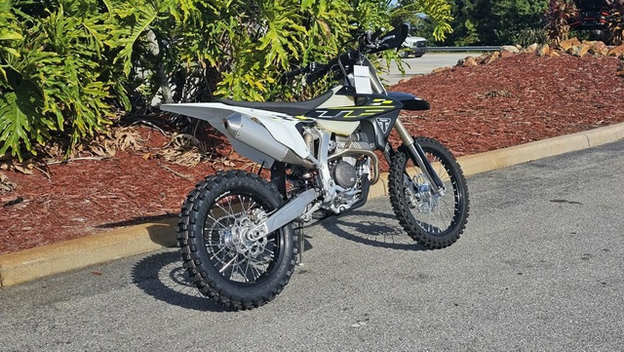 2026 Triumph TF 250-C Jet black/ Pure white 250-C