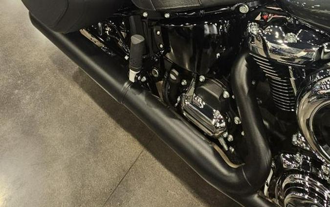 2025 Harley-Davidson® FLHC - Heritage Classic