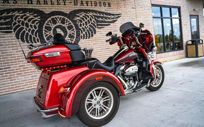 2022 Harley-Davidson® FLHTCUTG - Tri Glide® Ultra
