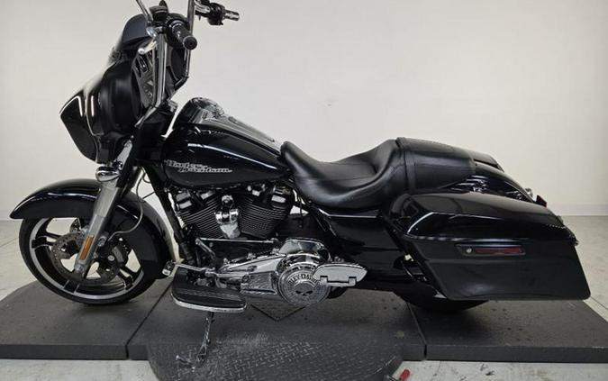 2019 Harley-Davidson® FLHX - Street Glide®