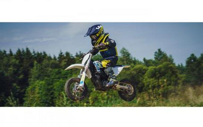 2023 Husqvarna Motorcycles EE 3