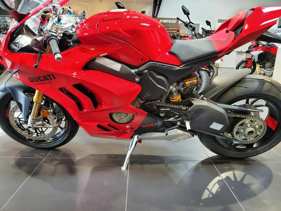 2024 Ducati Panigale V4 S Red