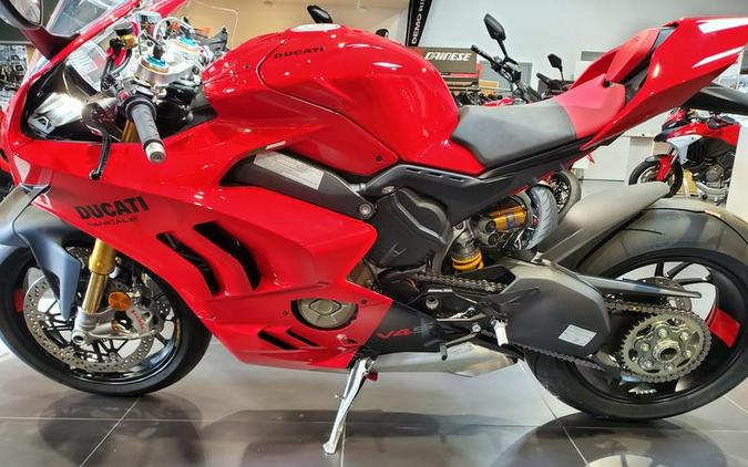 2023 Ducati Panigale V4 and V4 S First Look [7 Fast Facts]