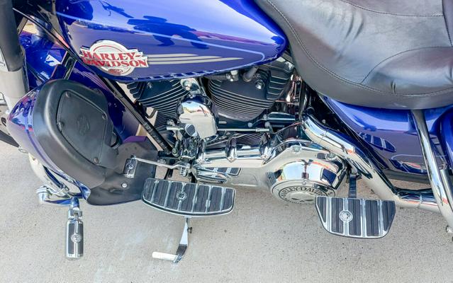 2007 Harley-Davidson® Electra Glide® Ultra Classic® Deep Cobalt Blue