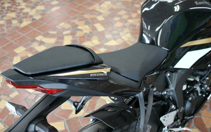 2026 Kawasaki NINJA ZX-6R ABS Pearl Robotic White/Metallic Spark Black - TA043617