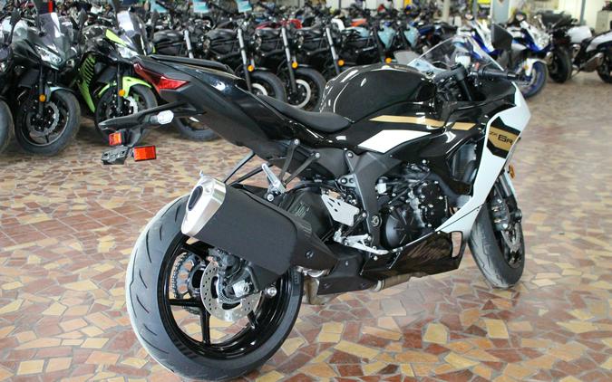 2026 Kawasaki NINJA ZX-6R ABS Pearl Robotic White/Metallic Spark Black - TA043617