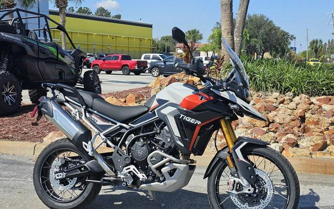 2025 Triumph Tiger 900 Rally Pro Ash Grey / Intense Orange Rally Pro