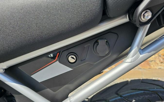 2025 Triumph Tiger 900 Rally Pro Ash Grey / Intense Orange Rally Pro