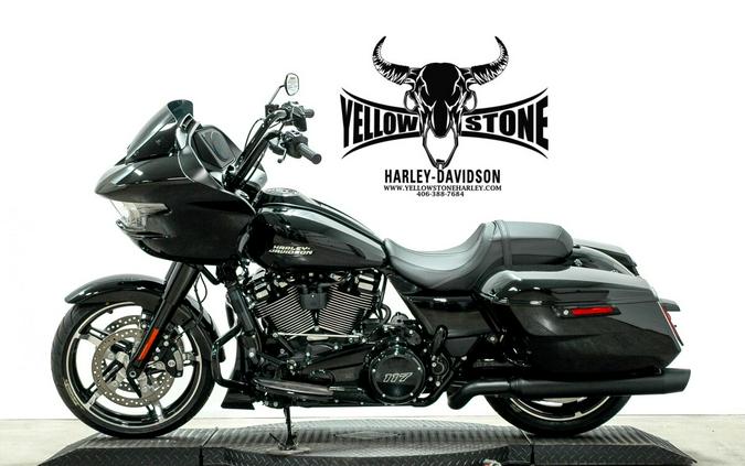2026 Harley-Davidson® Road Glide® Vivid Black Black Trim