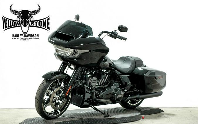 2026 Harley-Davidson® Road Glide® Vivid Black Black Trim