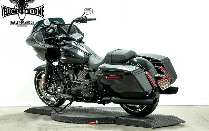 2026 Harley-Davidson® Road Glide® Vivid Black Black Trim