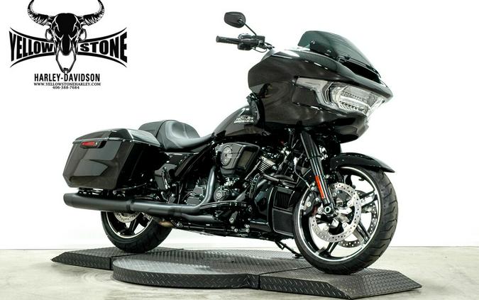 2026 Harley-Davidson® Road Glide® Vivid Black Black Trim