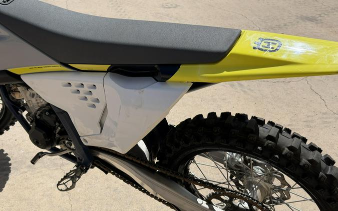 2023 HUSQVARNA FC250