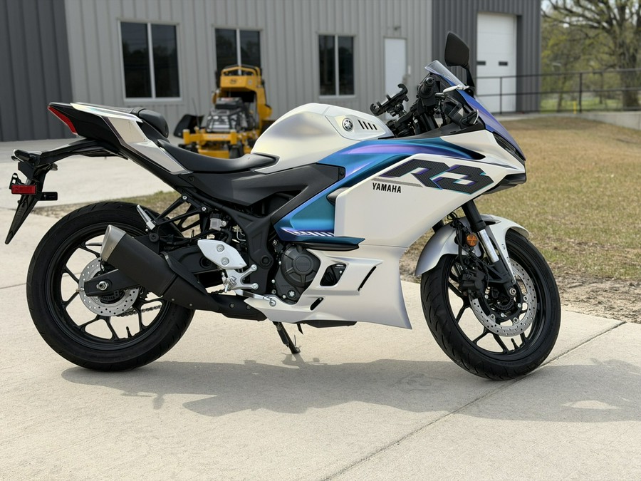 2025 YAMAHA YZF-R3 ABS - K003984