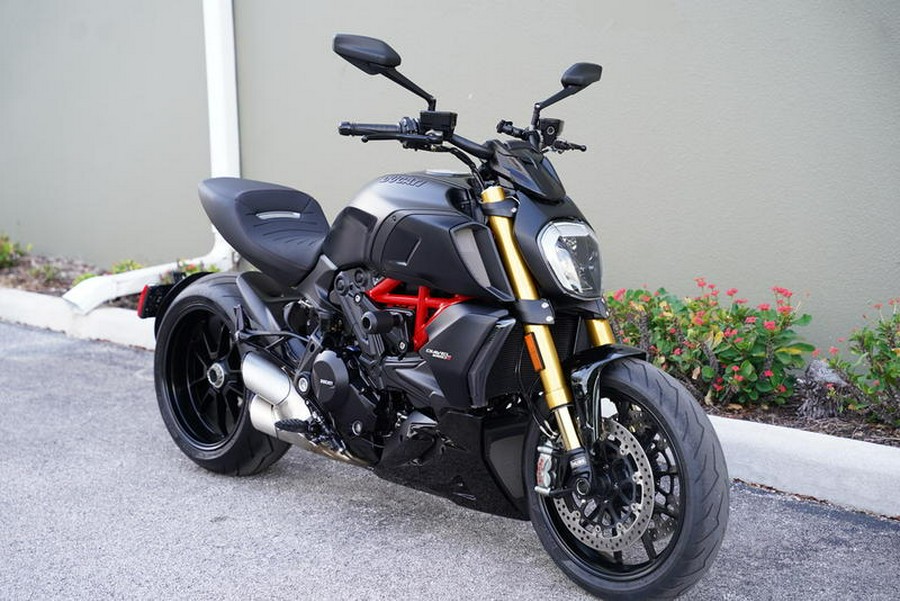 2022 Ducati Diavel 1260 S Total Black