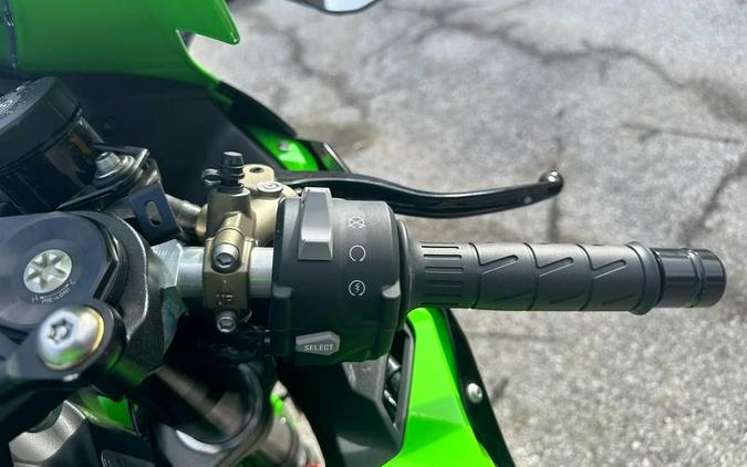 2023 Kawasaki Ninja® ZX™-10R ABS KRT Edition