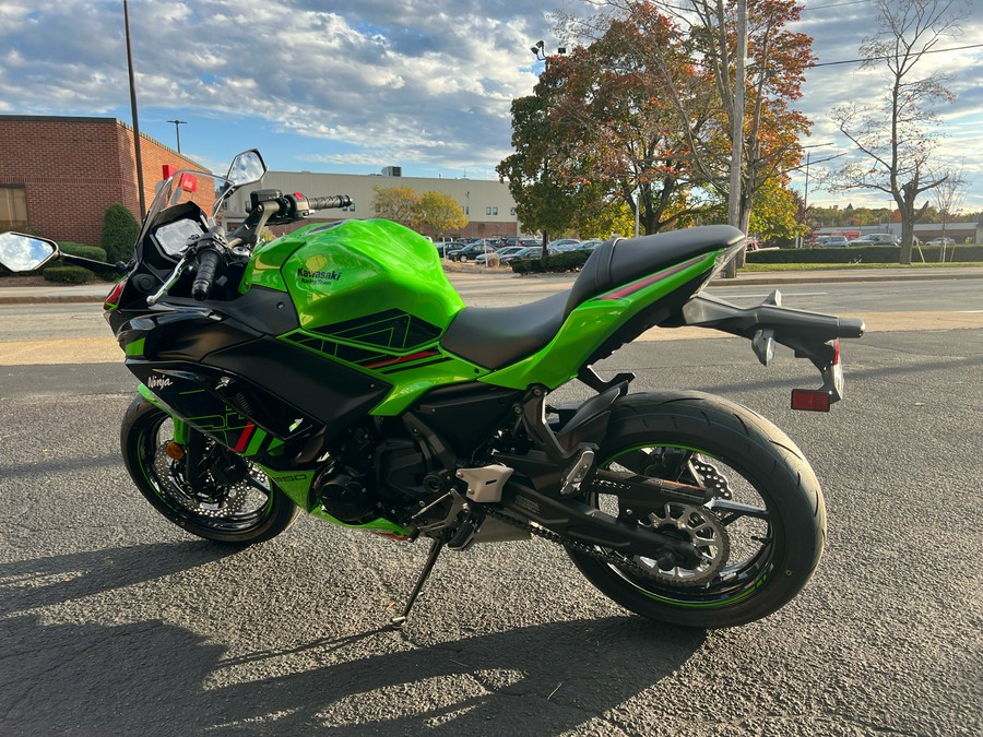 2024 Kawasaki Ninja 650 KRT Edition ABS