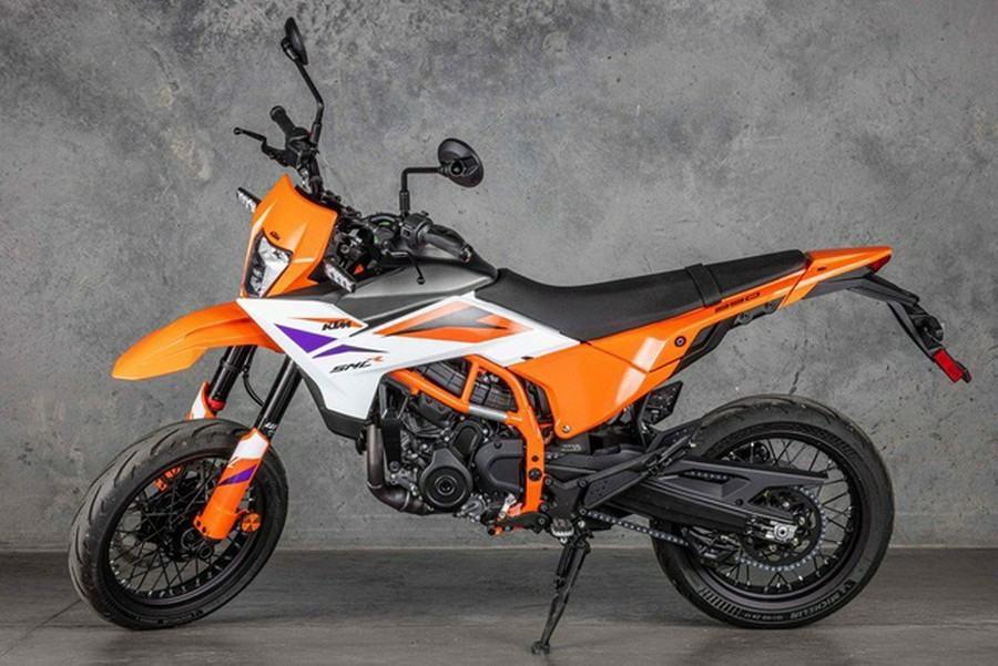 2025 KTM 390 SMC R