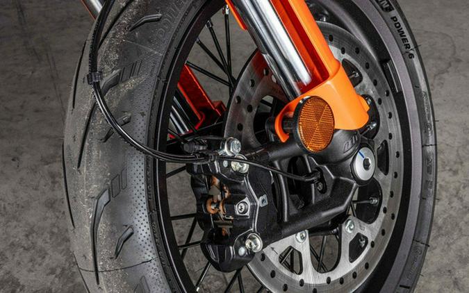 2025 KTM 390 SMC R