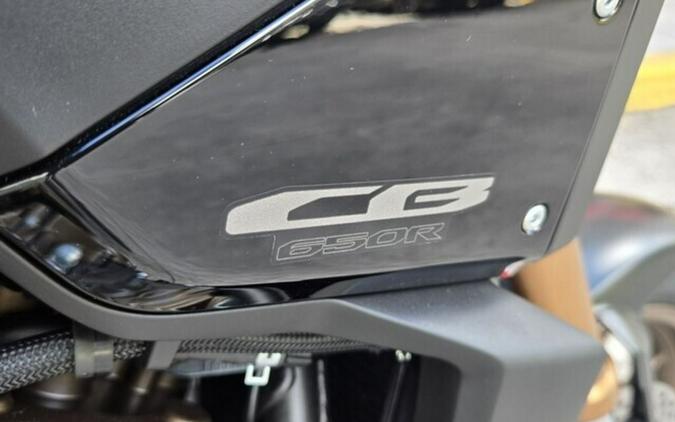 2026 Honda CB650R E-Clutch