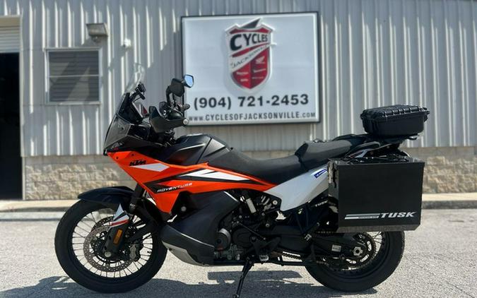 2023 KTM Adventure 890